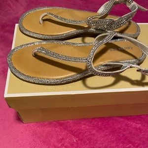 Gianni Bini sandals